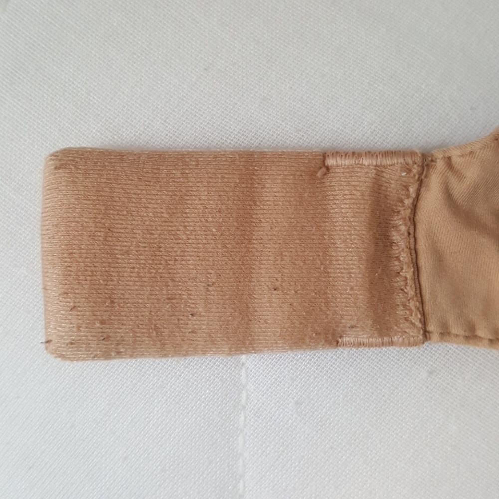Victorias secret 36D Body by VS, No Wire. Nude - Picture 3 of 4